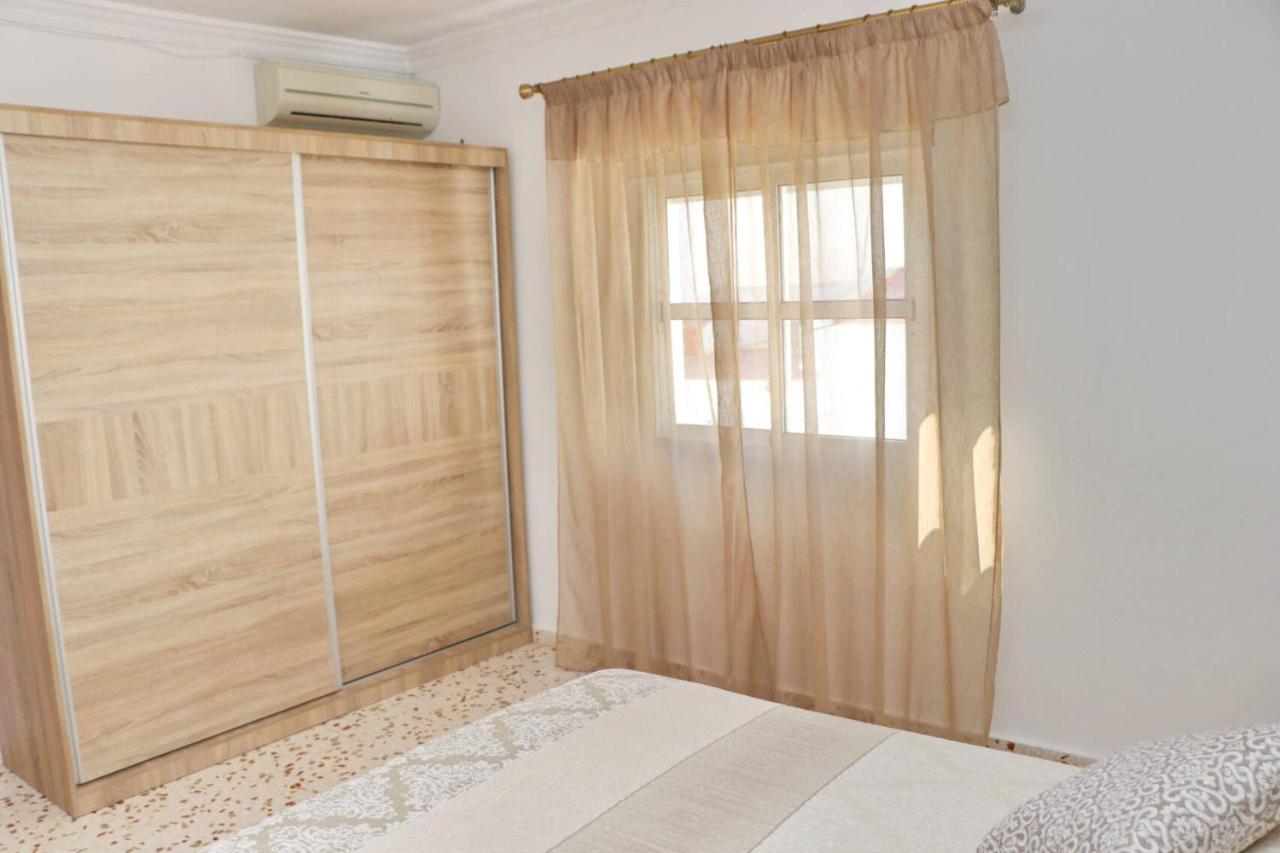 Apartamento Cortes コニル・デ・ラ・フロンテラ エクステリア 写真